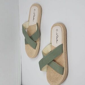 ❤️2/$15 Lady Espadrilles Women Green Open Toe  Cross Strap Sandals Size 42